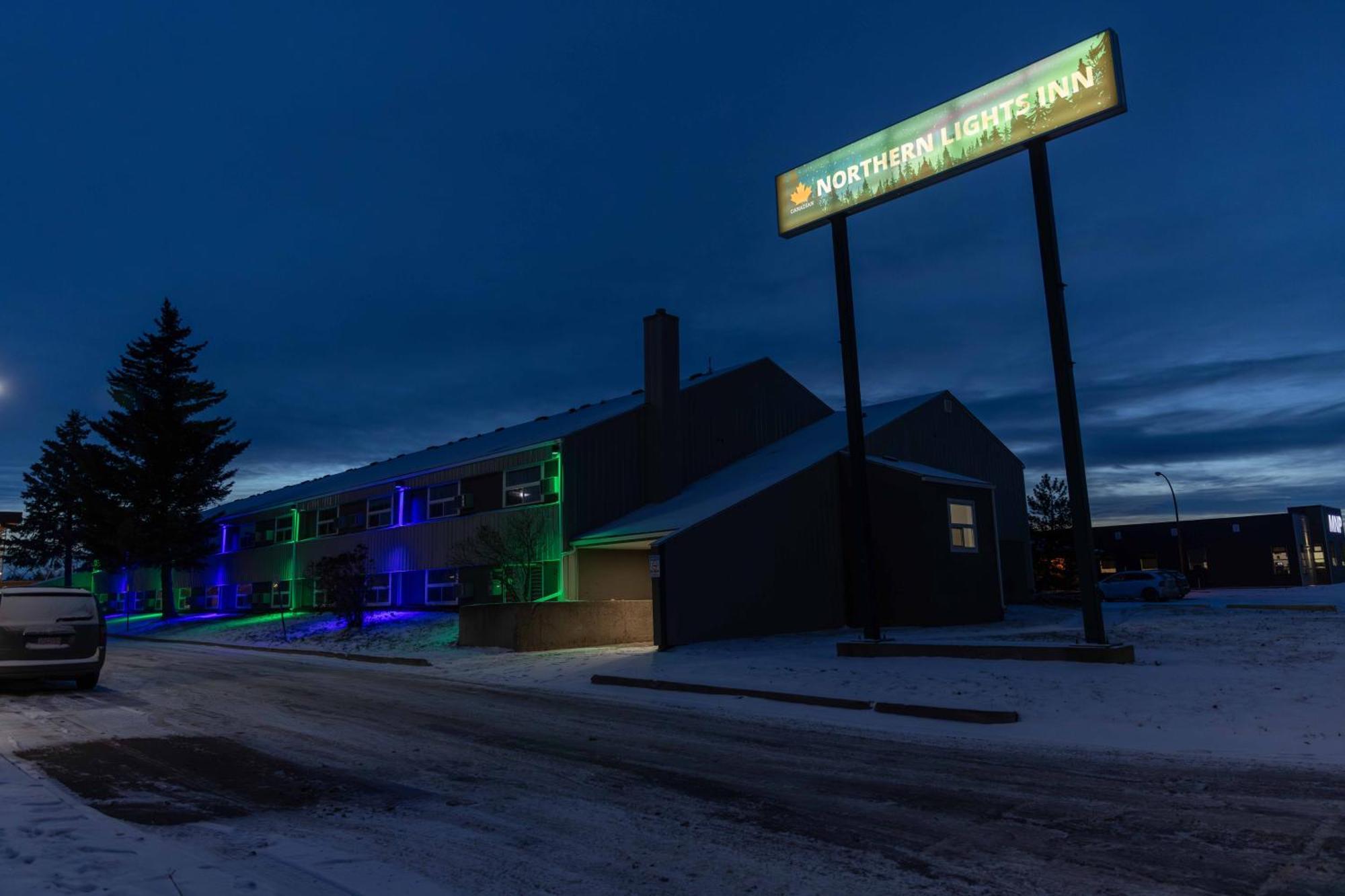 Northern Lights Inn Fort St. John Buitenkant foto