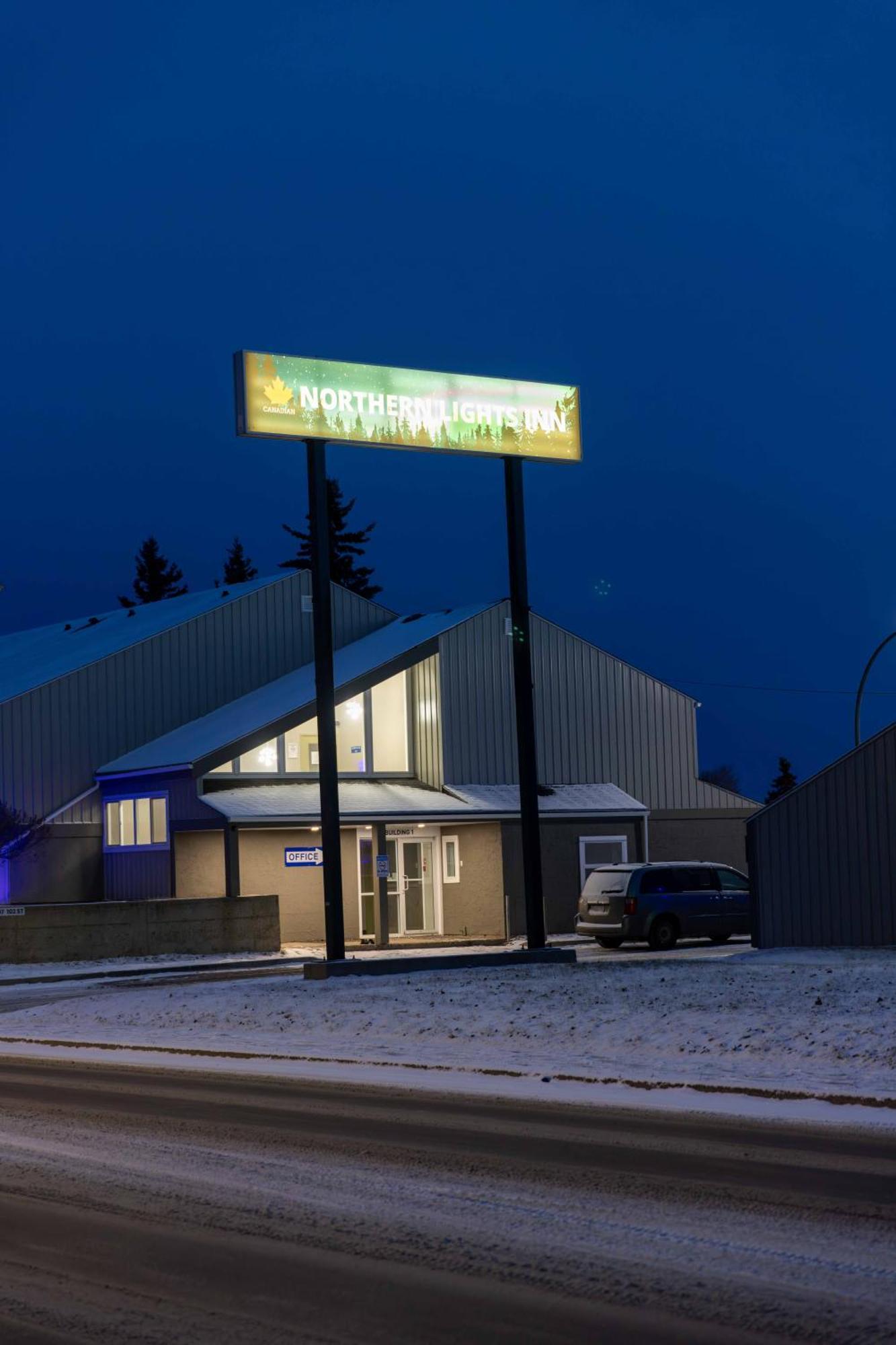 Northern Lights Inn Fort St. John Buitenkant foto
